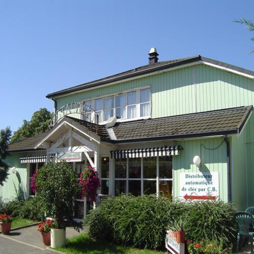 Fast Hotel Colmar Houssen Eksteriør billede