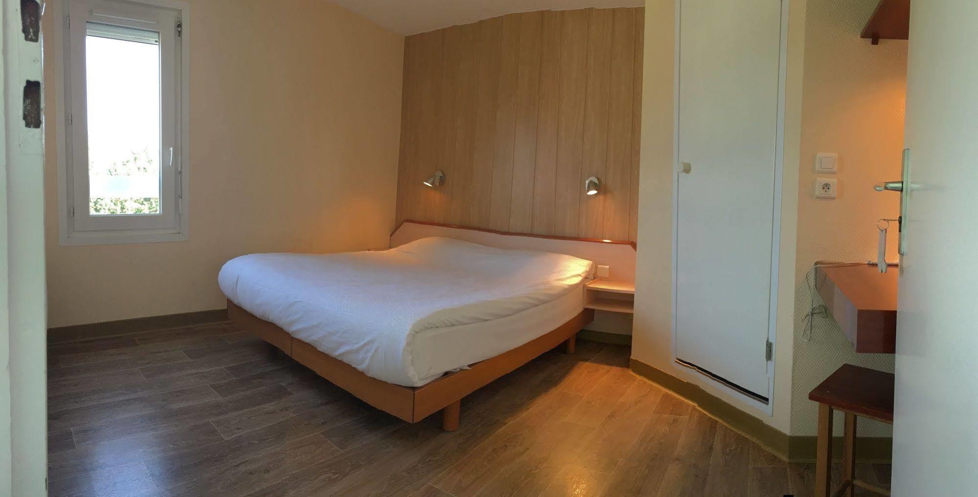 Fast Hotel Colmar Houssen Eksteriør billede